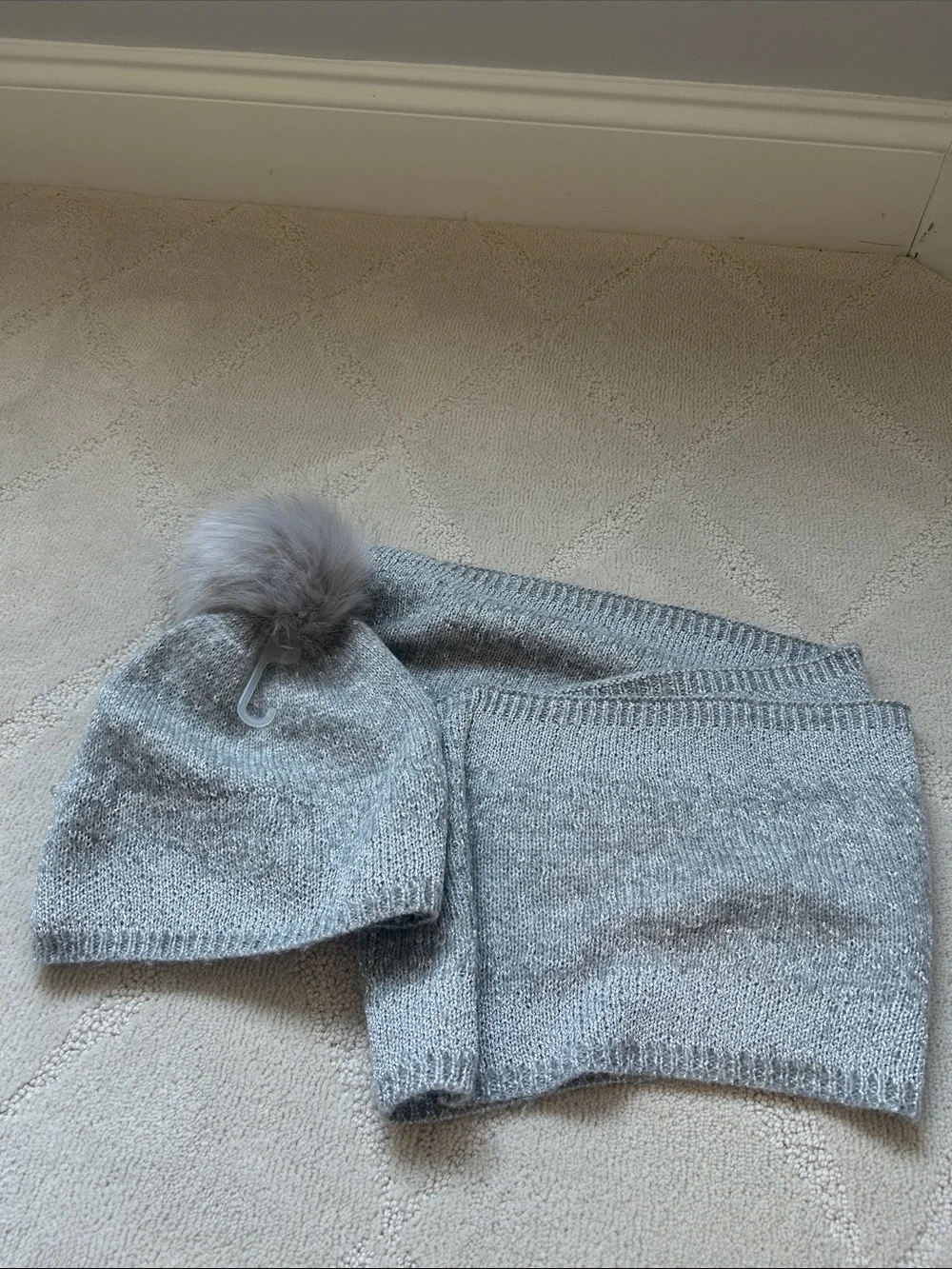 Ann Taylor Factory Silver Gray Knit Scarf and Hat with Pom